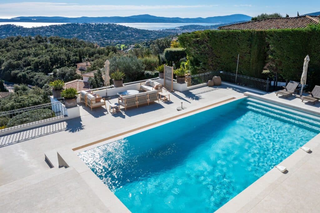 Vakantiehuis met privézwembad Sainte-Maxime - zeezicht - 10 personen - Villa Belle Vue