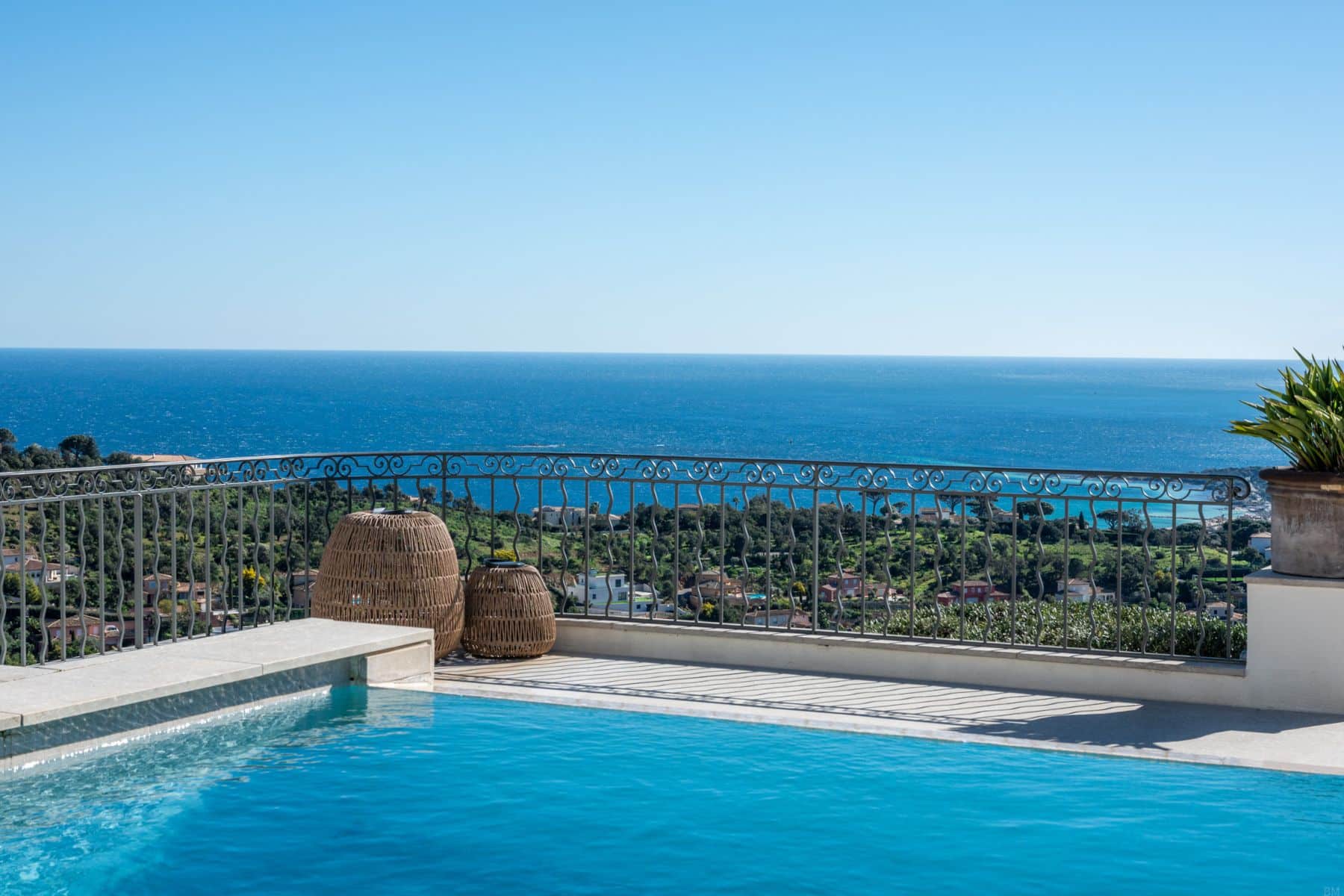 Vakantiehuis met privézwembad Sainte-Maxime - zeezicht - 10 personen - Villa Belle Vue