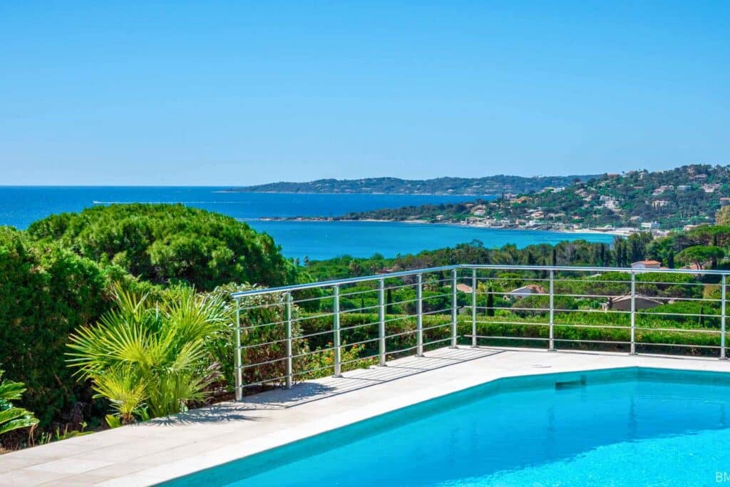 Vakantiehuis Sainte-Maxime met zeezicht en privézwembad - uitzicht op Saint-Tropez - Villa Esther