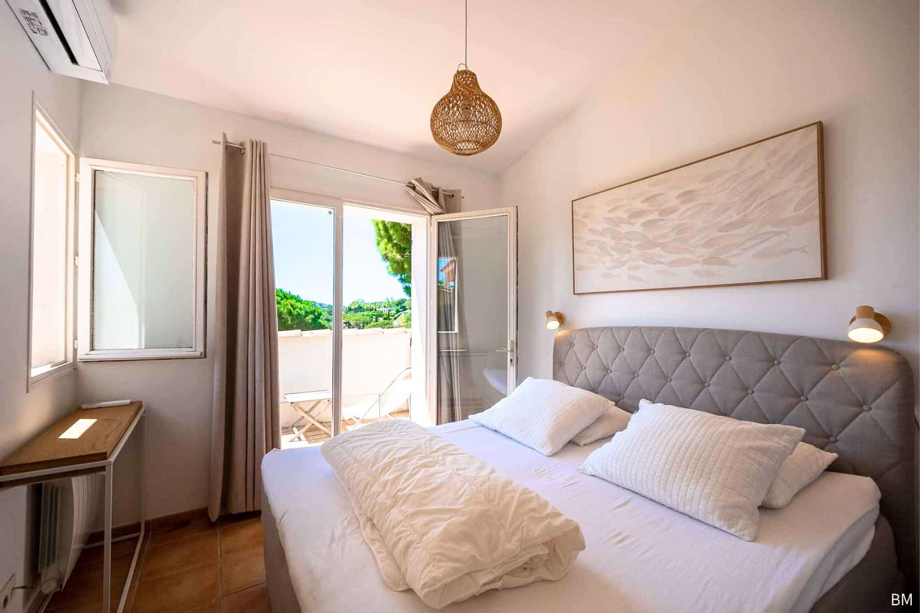 Vakantiehuis Sainte-Maxime met zeezicht en privézwembad - uitzicht op Saint-Tropez - Villa Esther (11)