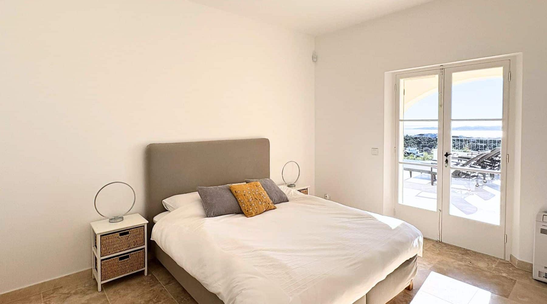 Gerenoveerde vakantievilla Sainte-Maxime met zeezicht en privézwembad Domaine du Golf Côte d'Azur (11)
